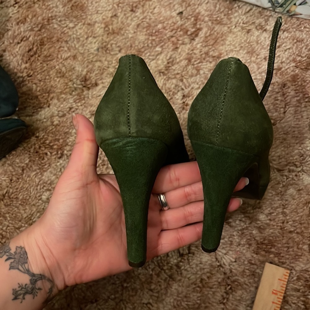 BCBG GIRL - green heeled Mary Janes 💚 - Picture 4 of 6